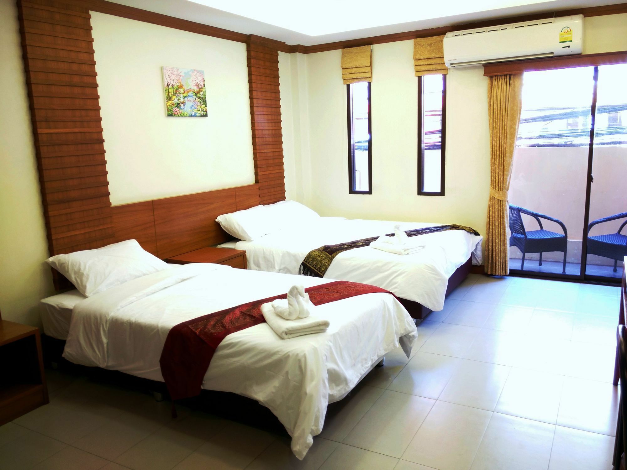 Daratalay - Jomtien Hotel Bang Lamung Exterior foto